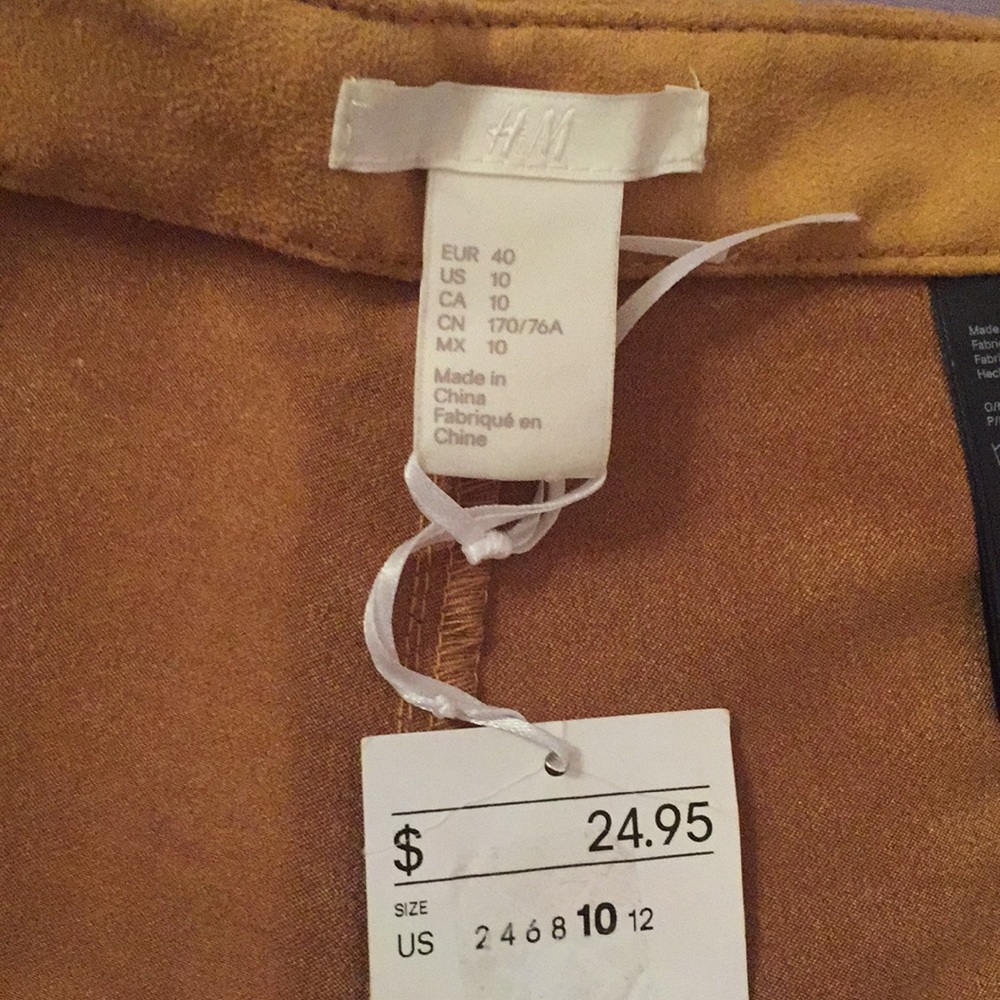 H & M Suede shorts - Picture 3 of 4